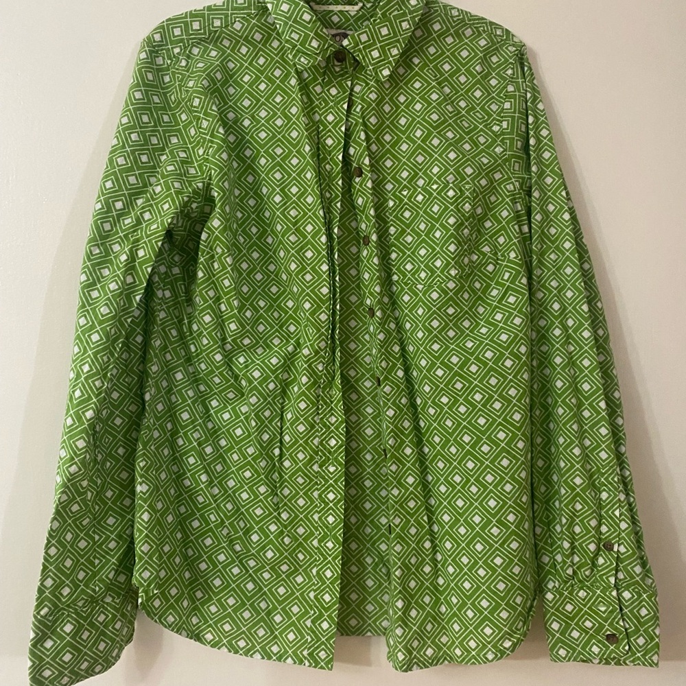 Green Geometric Button-Up Shirt
